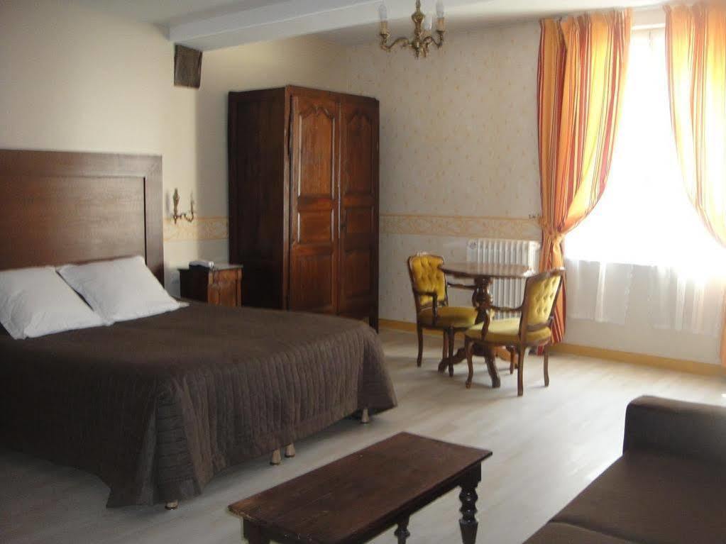 Hotel L' Ecu Montbard Exterior photo